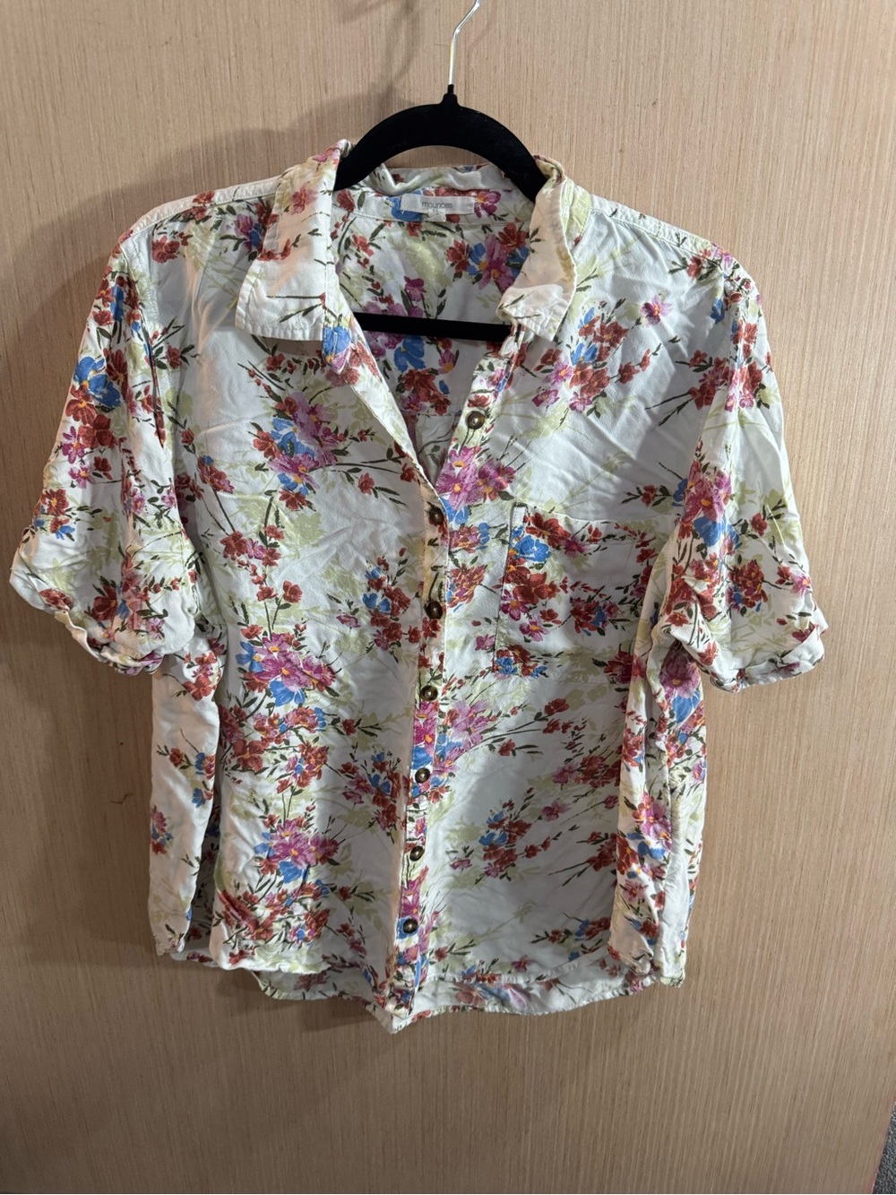 Women’s Maurices White Short-Sleeve Floral Button-Up Blouse Size 1X
